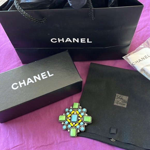Super Rare Vintage Chanel 1996 Printemps Pendant/Brooch